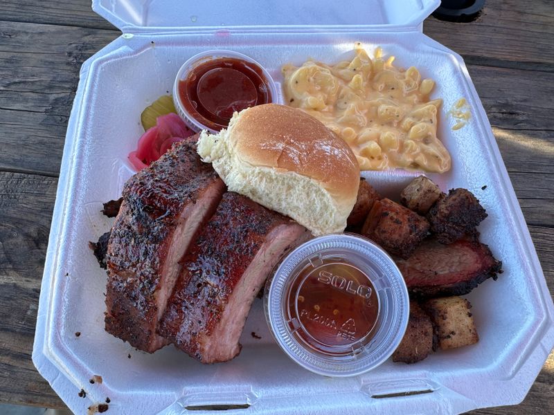 Lil' Smokey's BBQ – Salida