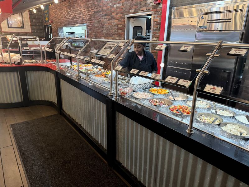 Servers Who Teach You The Art Of Lobster Cracking
