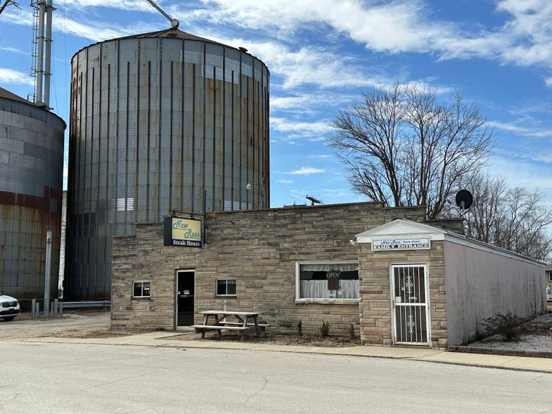 Atmosphere That Refuses to Modernize