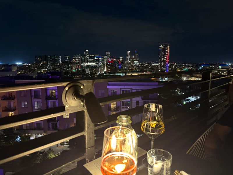 Best Seats For Skyline And Conversation