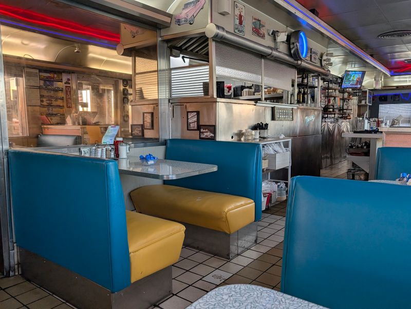 Seating, Comfort, and Noise Levels