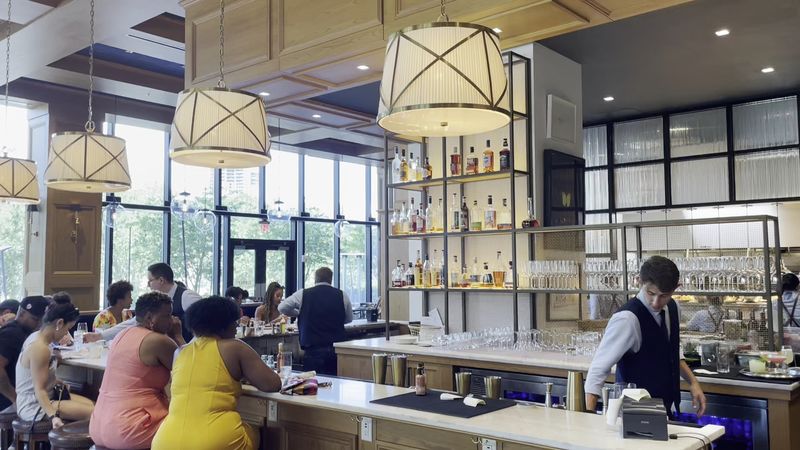 Service Style That Makes Every Guest Feel Welcomed Service Style That Makes Every Guest Feel Welcomed