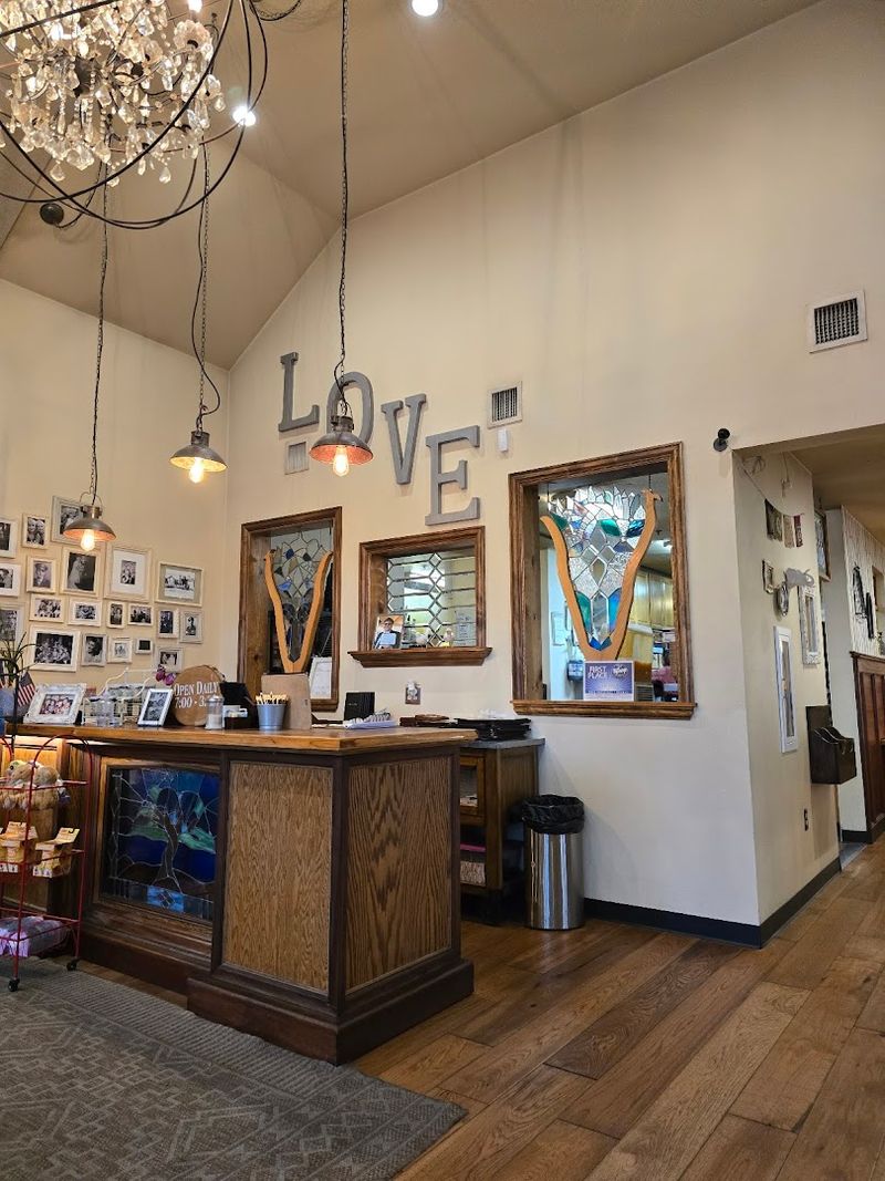 Perfect Hours For The Breakfast And Brunch Crowd