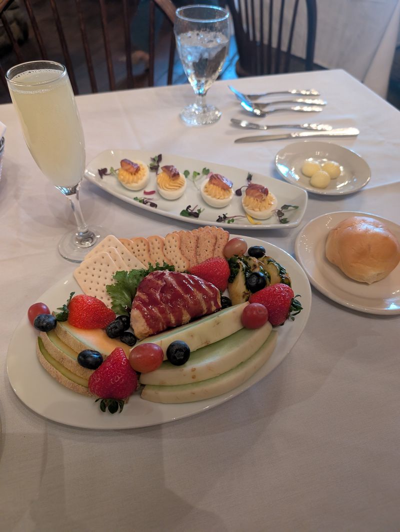 The Appetizers and Sides That Complete the Meal