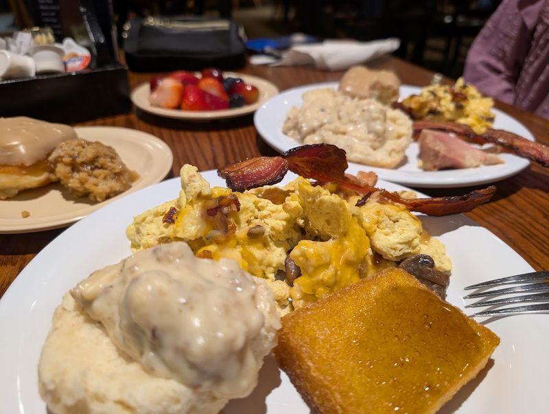 Breakfast at Dutch Valley