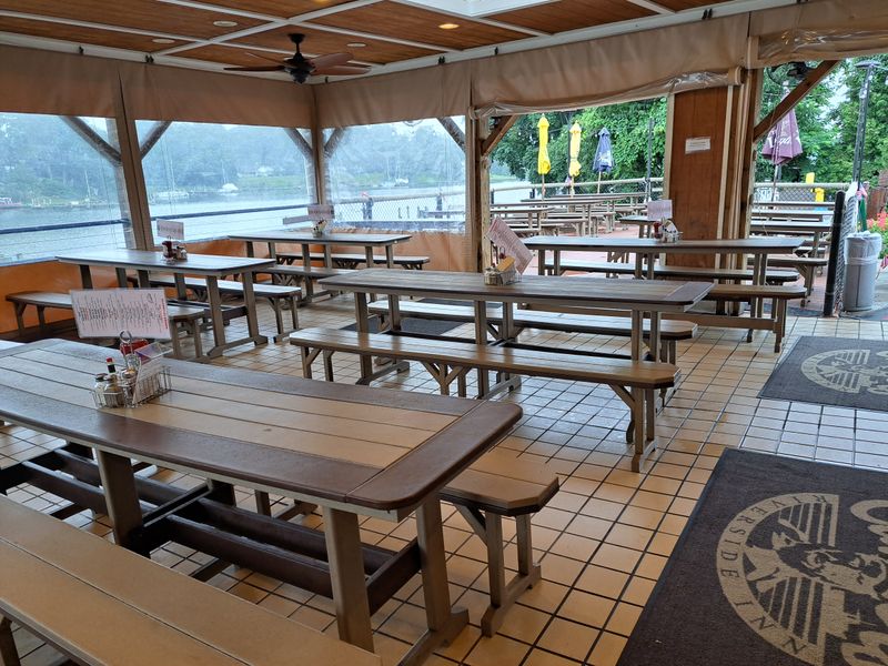 Atmosphere That Turns A Meal Into A Waterfront Ritual