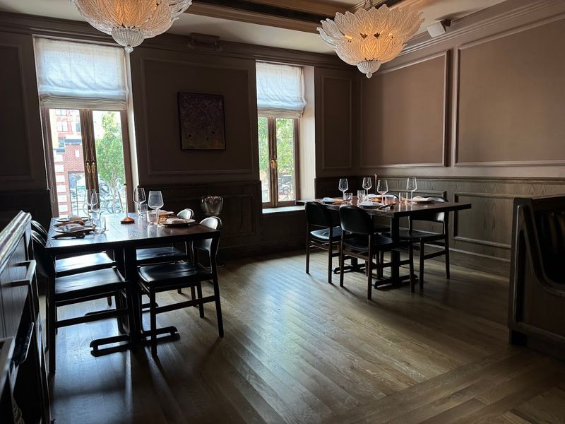 Service That Turns Dinner Into A Lesson Service That Turns Dinner Into A Lesson