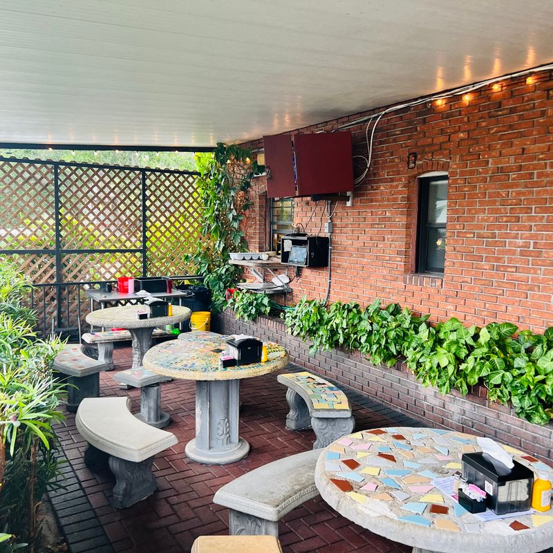 Atmosphere That Invites Staying Awhile