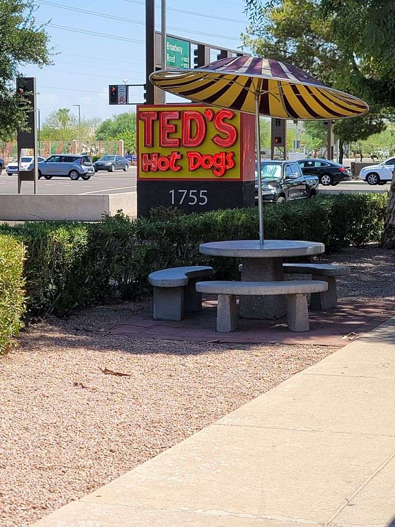 A Tempe Institution Worth The Trip