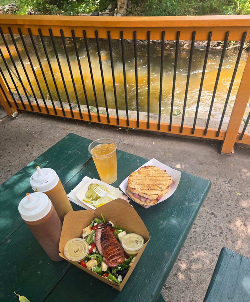 Timing a visit and nearby add-ons