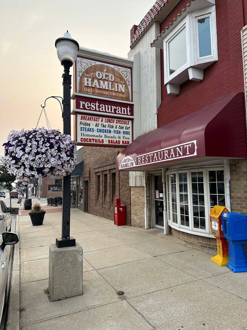 The Old Hamlin Restaurant – Ludington