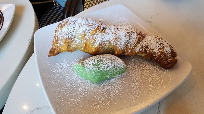 Sfogliatelle: The Star Pastry You Need To Try