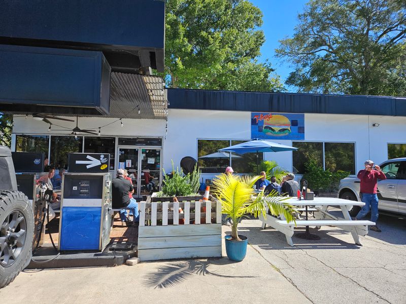 T-Ray's Burger Station