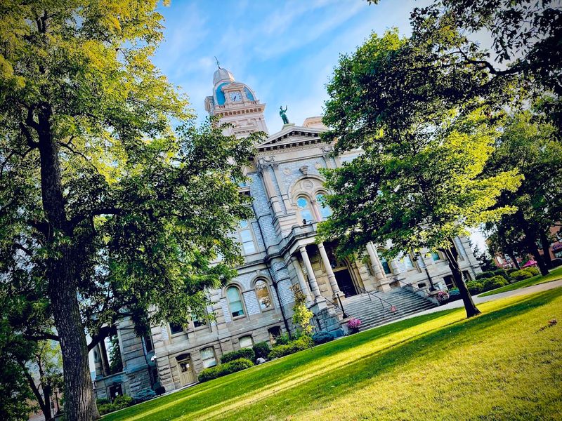 Shelby County Courthouse And Court Square, Sidney