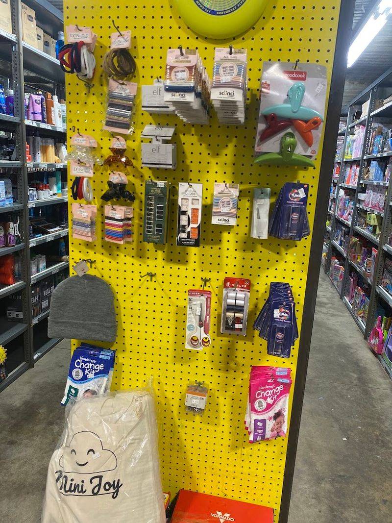 Shelves That Change With Every New Shipment Shelves That Change With Every New Shipment