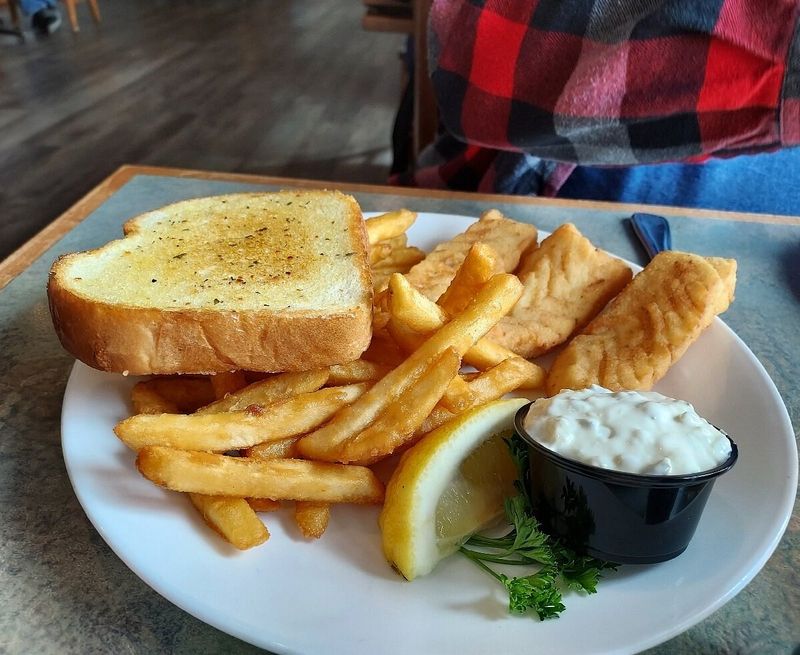 Drop Anchor / SALT – Ilwaco, WA