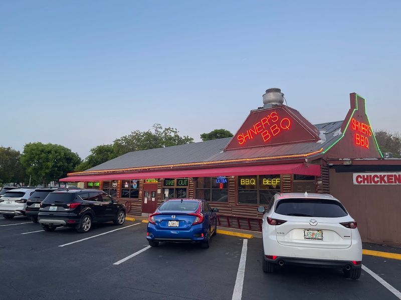 Shiver's BBQ, Homestead