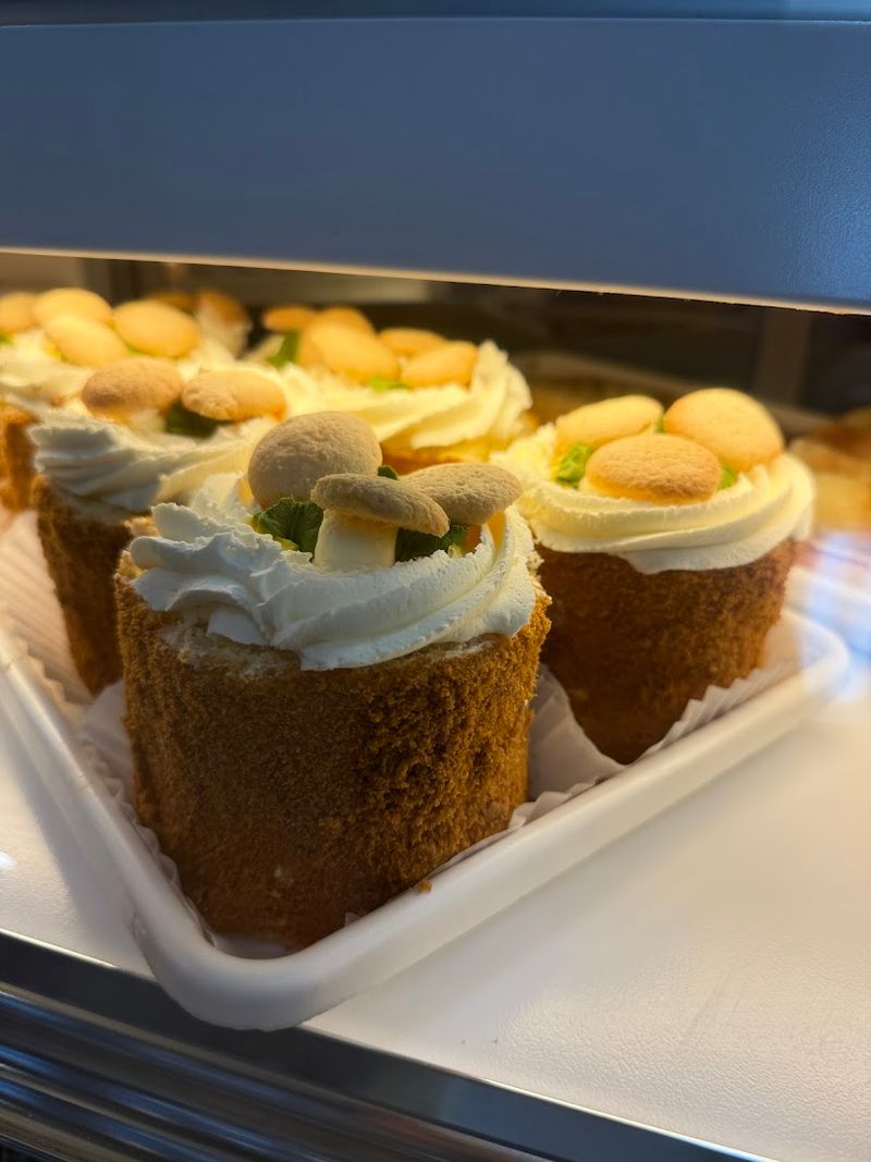 Ann's Bakery & Deli - Chicago