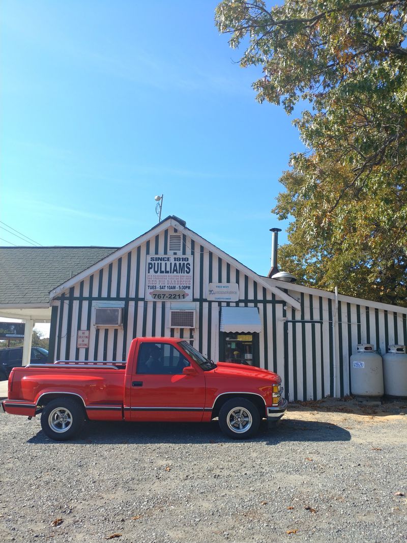 J S Pulliam Barbeque, Winston Salem