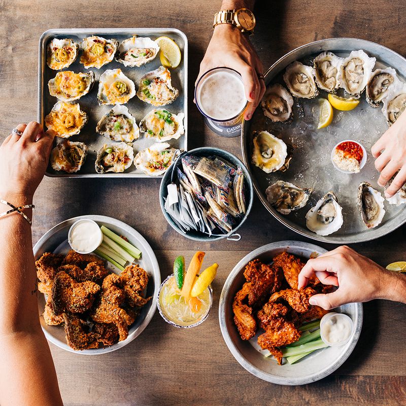 Shuckin' Shack Oyster Bar, Naperville