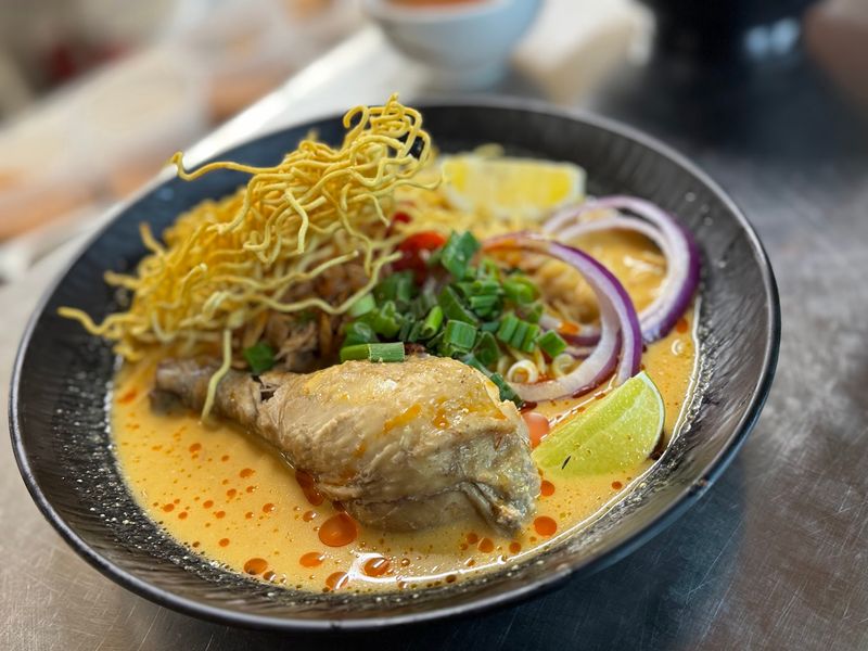 Siam Noodles Salida, Salida