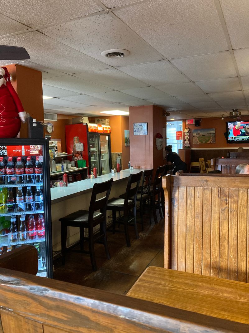 Woods’ Family Restaurant – Cincinnati