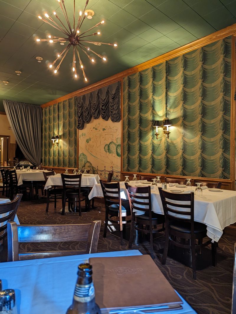 Old-School Service That Makes You Feel Valued