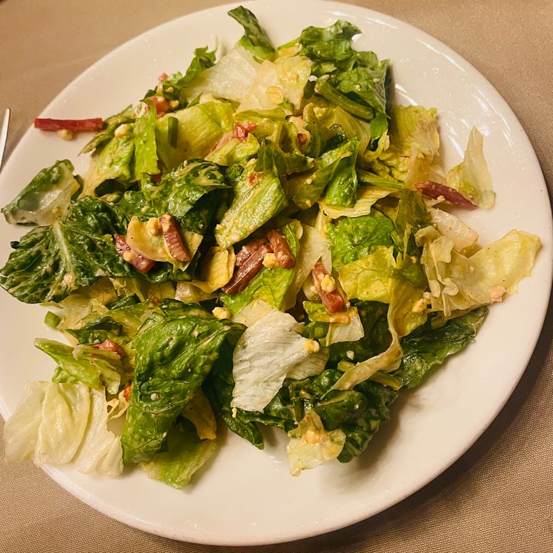 A Salad That Gets Tossed Tableside Like It's 1955