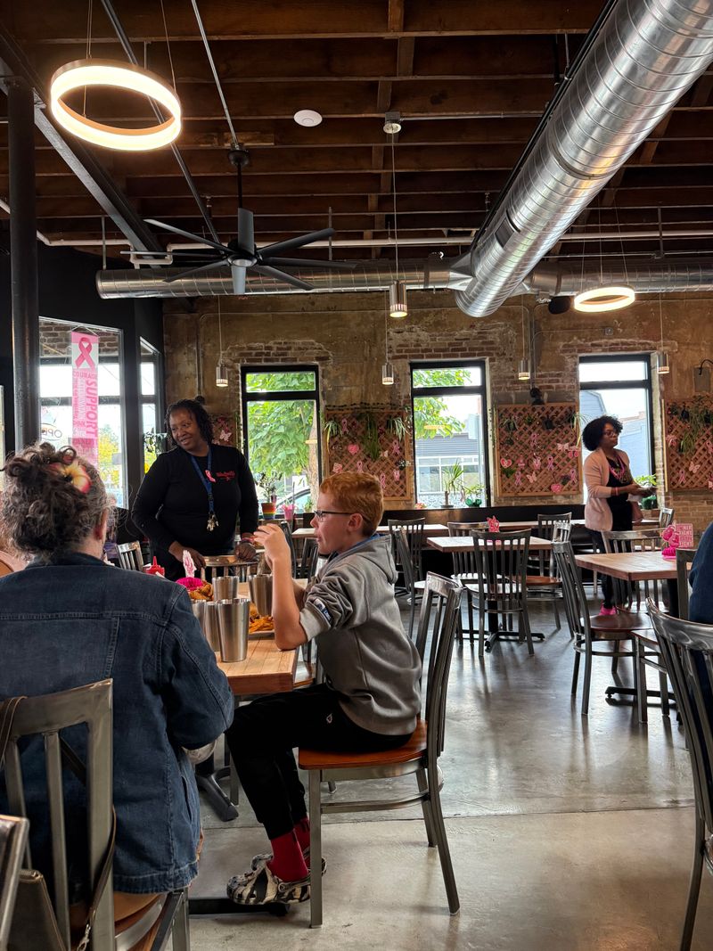 Service Style And Warm Hospitality