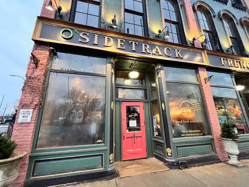 Sidetrack Bar & Grill
