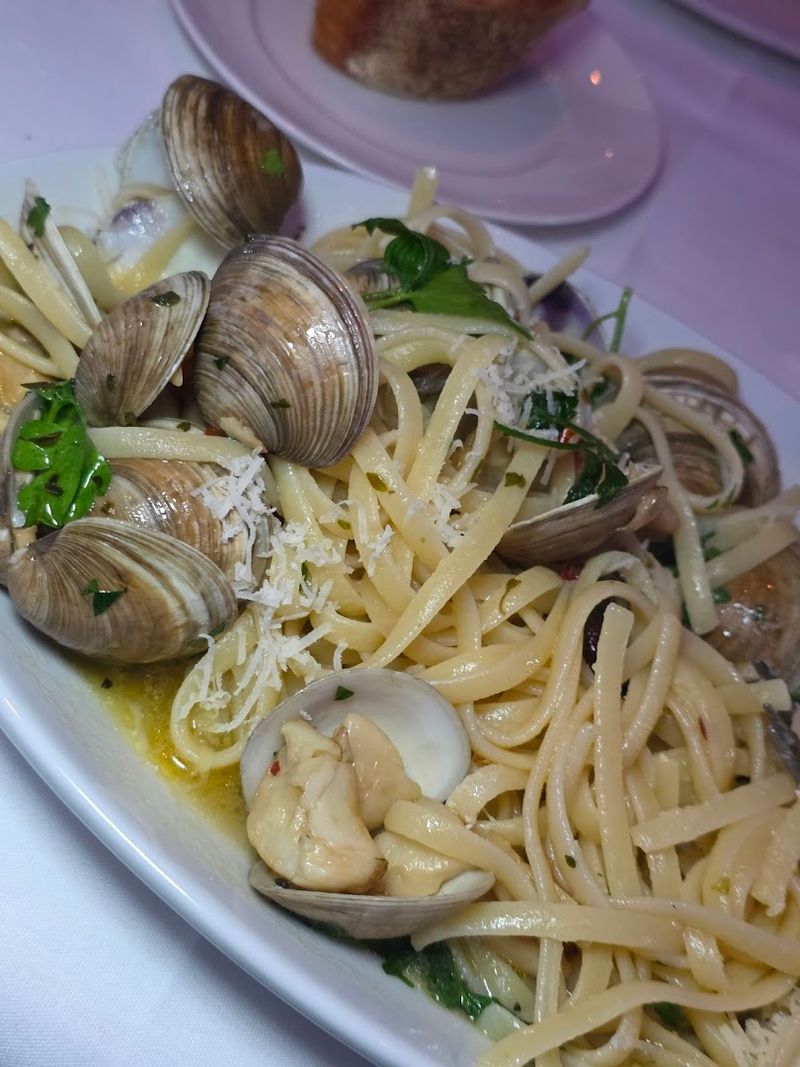 Fresh Seafood Dishes That Highlight Florida's Best