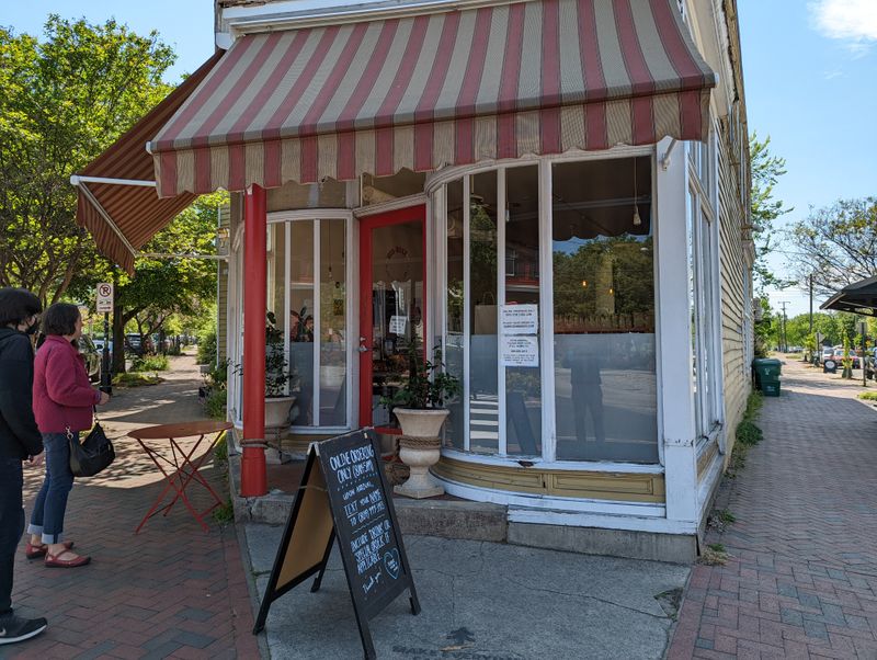 Service Style And Customer Experience