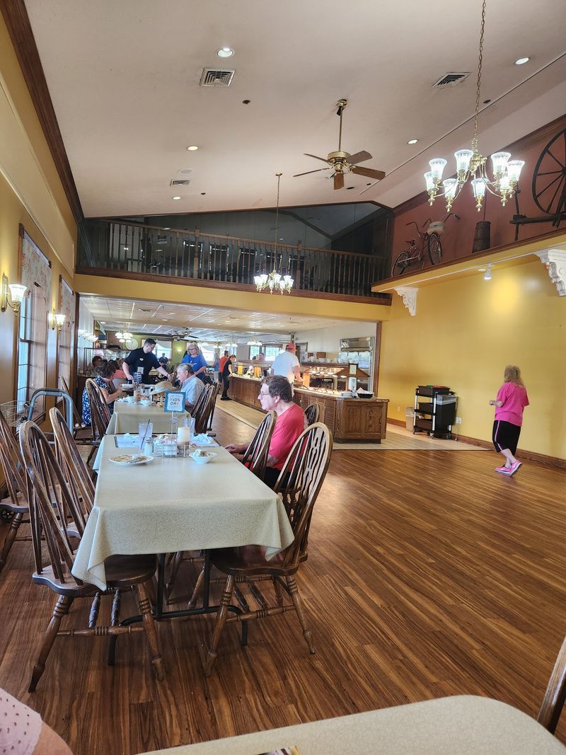 Service Style And Staff Interaction