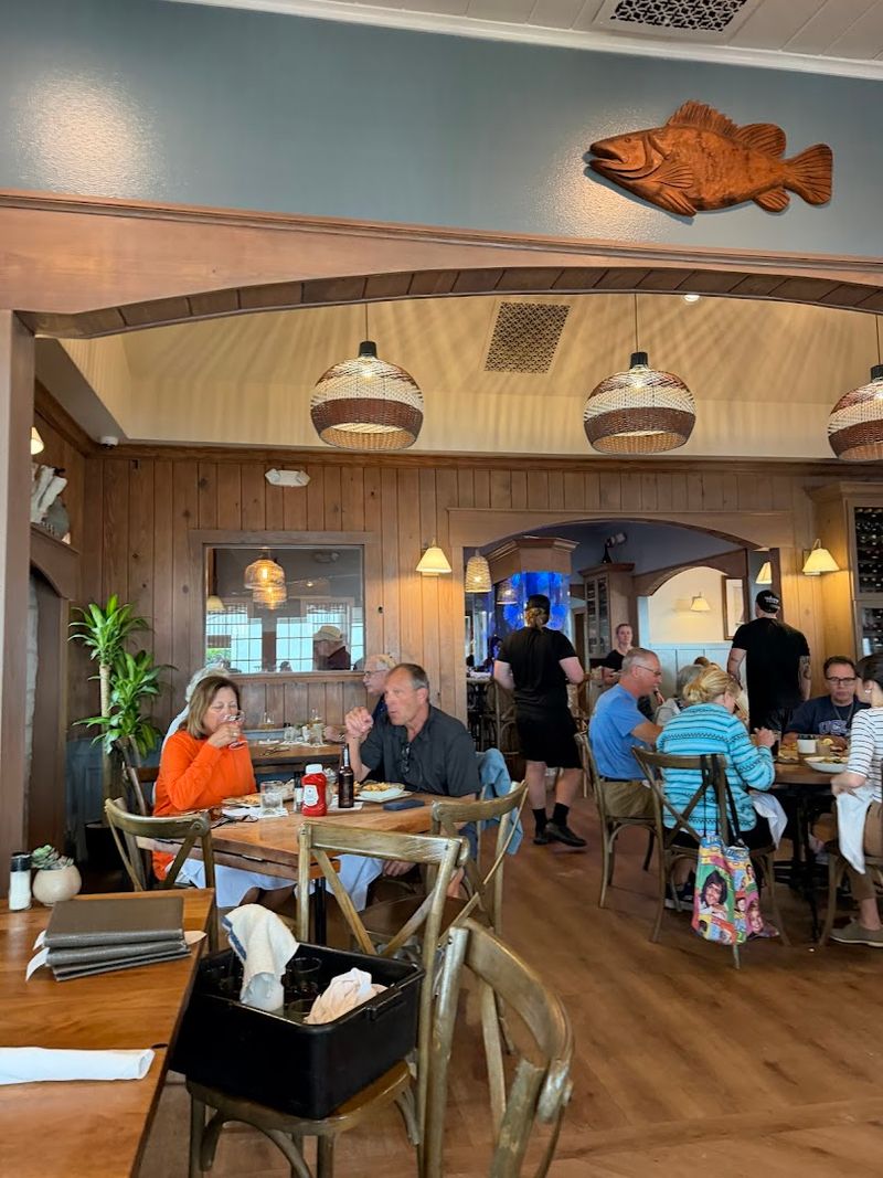 A Setting That Feels Warm And Genuinely Inviting