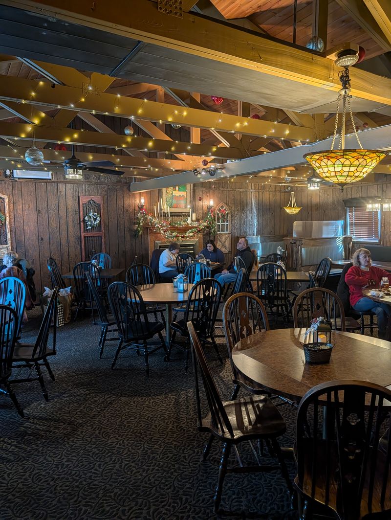 Service Style: Friendly, Attentive, And Unrushed