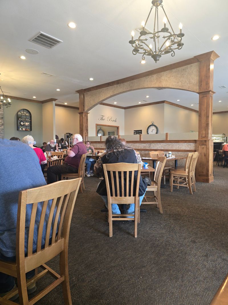 Service Style And Staff Warmth