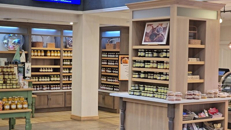 Service Style And Staff Warmth