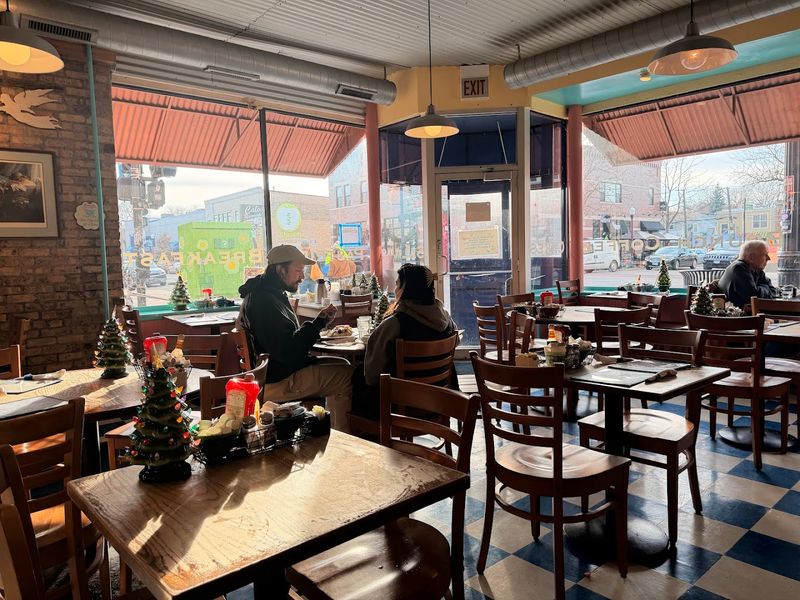 The Decor And Ambiance That Sets The Mood Immediately