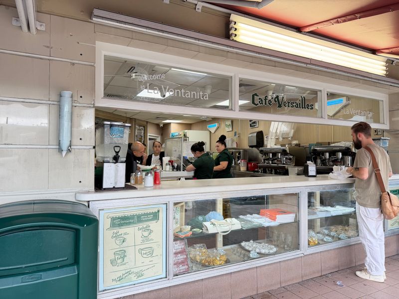 Service Style, Timing, And Staff Interaction