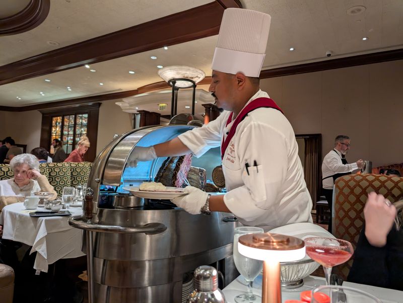 Service Style And Staff Interaction