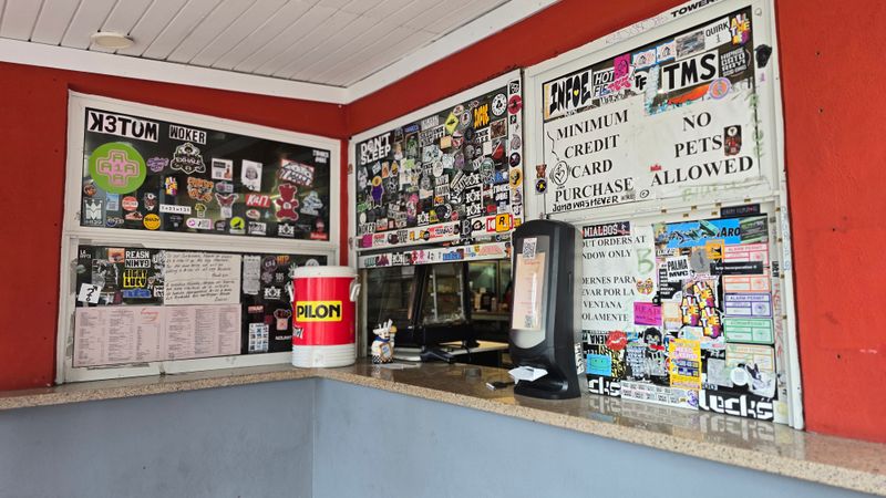 Service Style And The Takeout Window