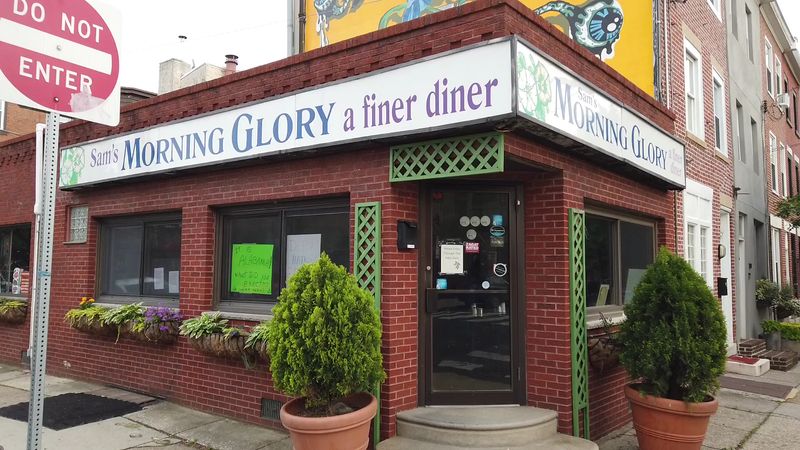 Sam's Morning Glory Diner, Bella Vista