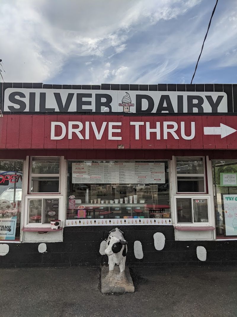 Silver Dairy, Farmington