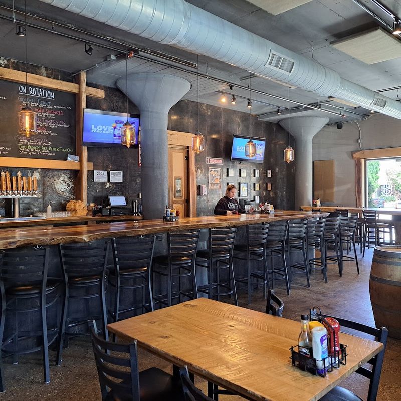 Silver Harbor Restaurant