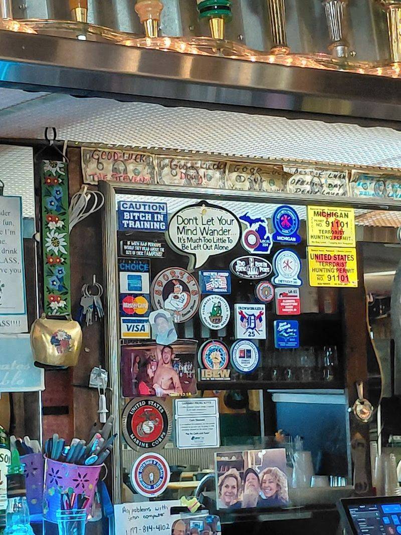 Sporty’s Wing Shack, Waterford