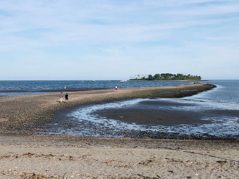 Silver Sands State Park