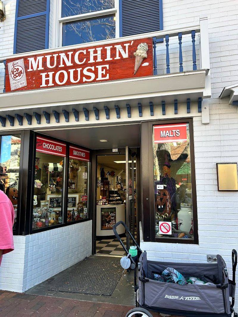 Munchin' House