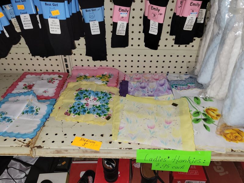 Simple Displays With Old-Fashioned Charm