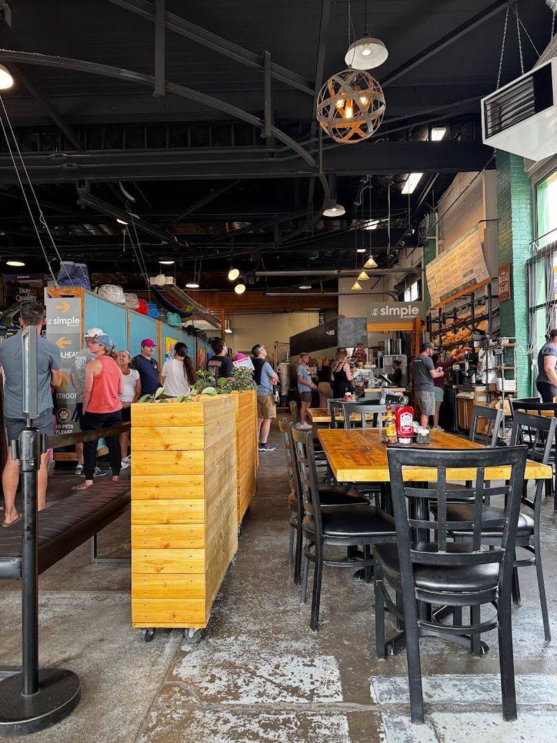 Simple Eatery & Spoon It Up, Buena Vista Simple Eatery & Spoon It Up, Buena Vista