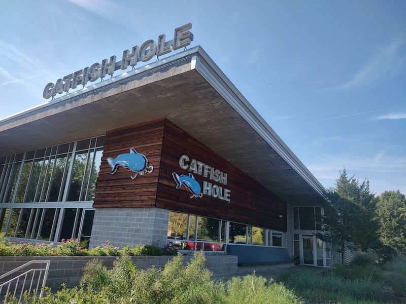 The Arkansas Catfish Experience That Lives Up To The Hype